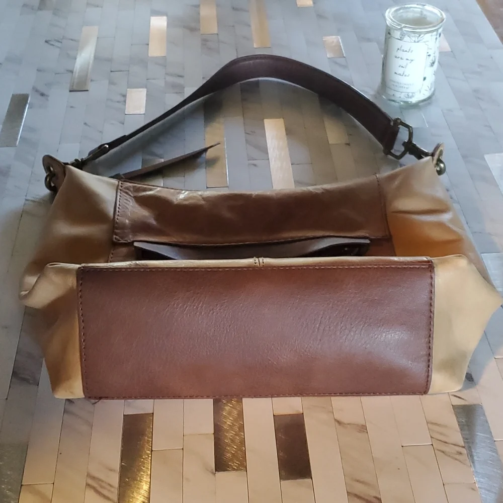 The Sak brown leather purse - Picture 3 of 16